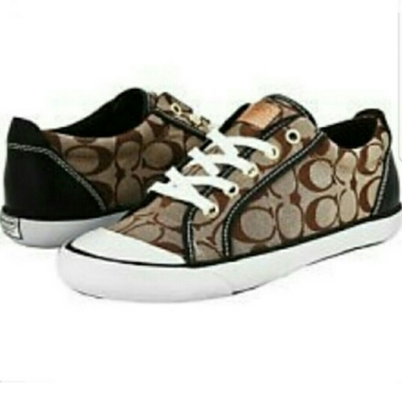 Coach Shoes - 💕EUC Coach signature Barrett sneakers